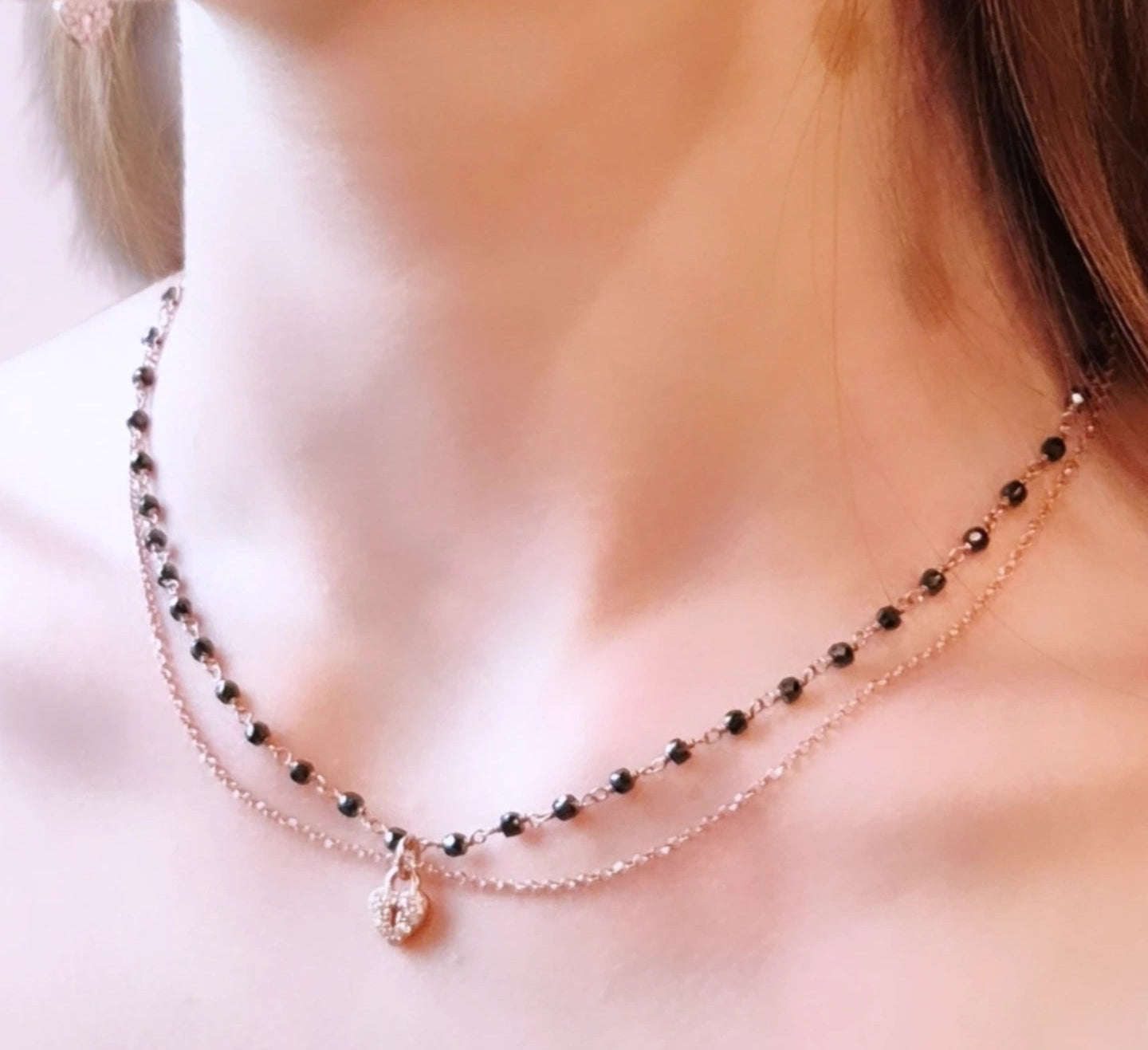 Luce Rosa - Un doppio filo che racconta eleganza e personalità